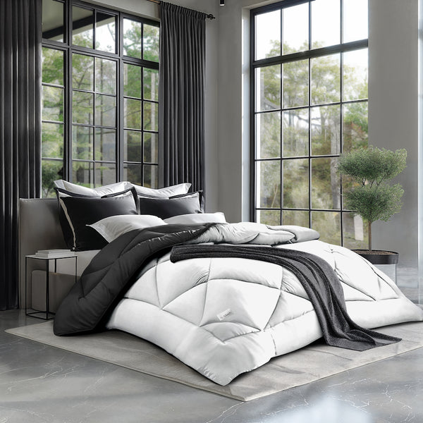 The DÍA Over Sized Eucalyptus Comforter Set