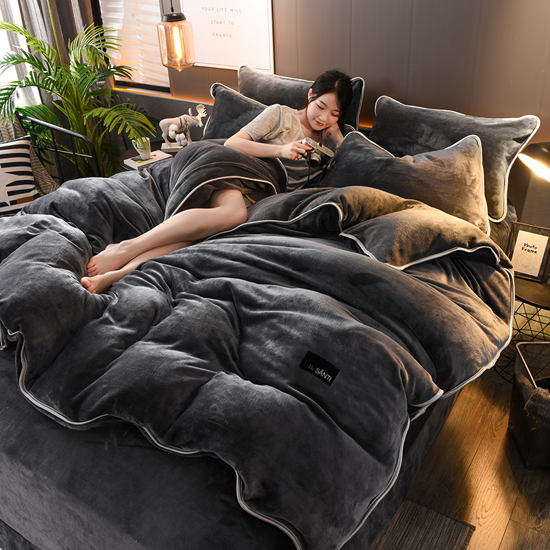 Luxury king size velvet comforter and duvet cover set